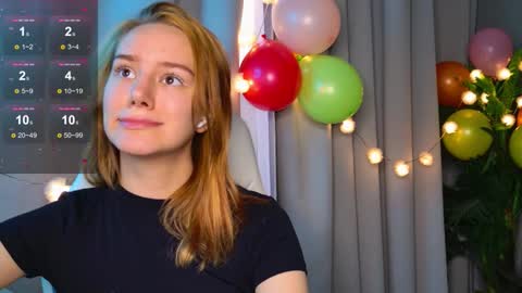 Snapshot of _ramona__ chatting on October 4, 6:44 am im Amy online show from October 4, 6:44 am