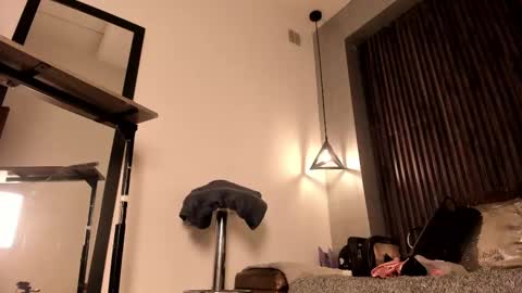 Snapshot of _rebecca1 chatting on February 22, 11:24 pm rebecca online show from February 22, 11:24 pm