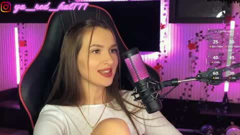 -RED HAT- online show from April 16, 8:09 pm