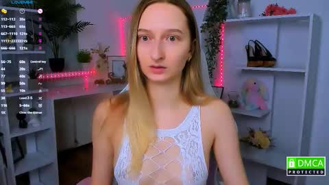 I am Rina online show from November 17, 6:27 am