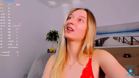 I am Rina online show from October 4, 5:49 am