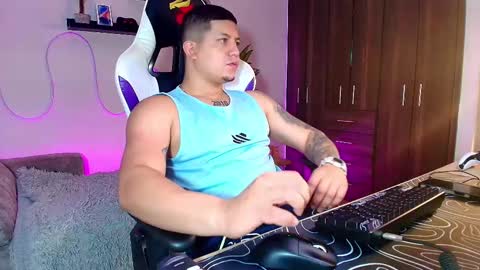 Roberto online show from March 11, 12:50 pm