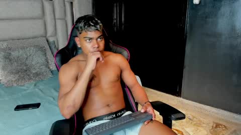 _sammy_ice online show from February 3, 7:29 am