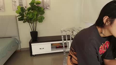 Sassy Girl online show from October 4, 6:39 pm