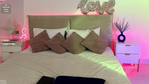 Selestia online show from May 30, 1:31 pm