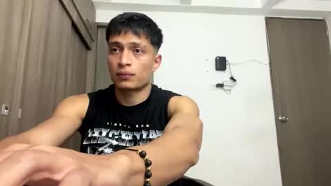 Juan Pablo-independent model online show from May 9, 2:50 am