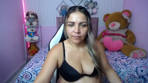 Snapshot of _sexyredhead_ chatting on September 23, 2:55 pm KATA online show from September 23, 2:55 pm