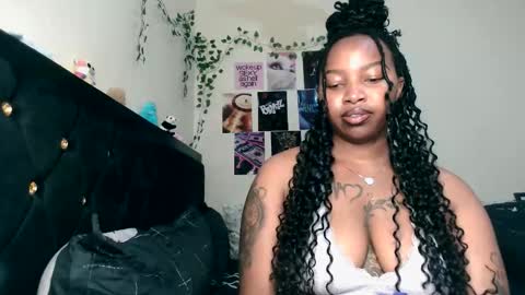 Abbie online show from March 17, 5:07 pm