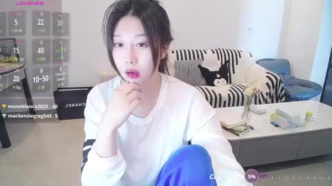 winni online show from March 13, 4:27 am