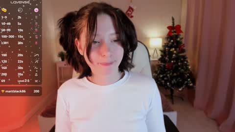 Snapshot of _sofi_spark chatting on December 25, 10:17 am Sofi Follow me online show from December 25, 10:17 am