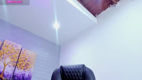    640  200   online show from September 15, 8:43 pm