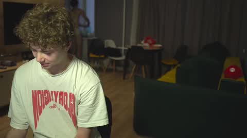 Snapshot of _sopranos_ chatting on February 12, 3:51 am OLIVERpvt is open online show from February 12, 3:51 am