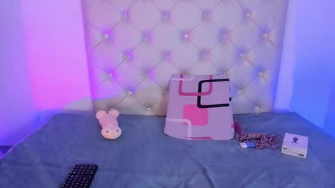 Snapshot of _sowy_venus_ chatting on October 19, 12:21 pm V E N U S online show from October 19, 12:21 pm