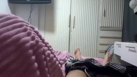 Snapshot of _spider_dick_ chatting on February 14, 1:56 am Alejandro Pinzon online show from February 14, 1:56 am