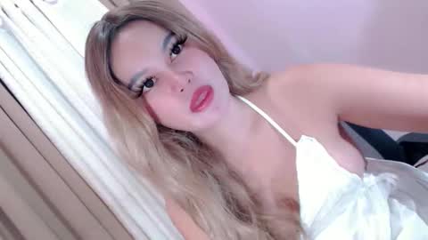 Call me Melody online show from November 5, 1:13 pm