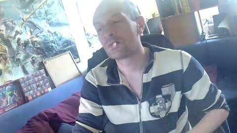 _svenerd_____ online show from May 28, 11:08 am