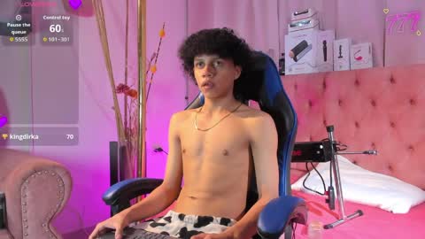 Taylor online show from April 9, 9:53 pm