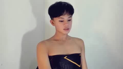 pm me online show from May 25, 1:44 am