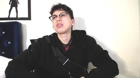 Thomas online show from October 24, 1:28 am