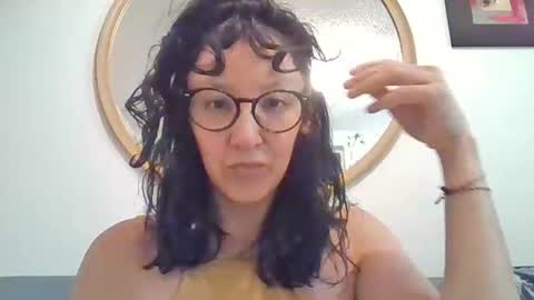 Snapshot of _tutti_frutti_ chatting on October 19, 3:11 am _tutti_frutti_ online show from October 19, 3:11 am