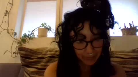 Snapshot of _tutti_frutti_ chatting on February 2, 11:32 pm _tutti_frutti_ online show from February 2, 11:32 pm