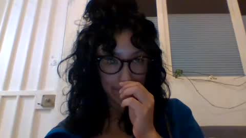 Snapshot of _tutti_frutti_ chatting on February 22, 5:12 am _tutti_frutti_ online show from February 22, 5:12 am