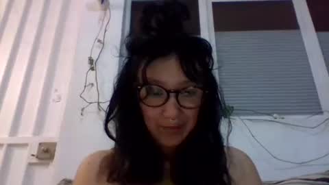 Snapshot of _tutti_frutti_ chatting on March 11, 2:53 am _tutti_frutti_ online show from March 11, 2:53 am