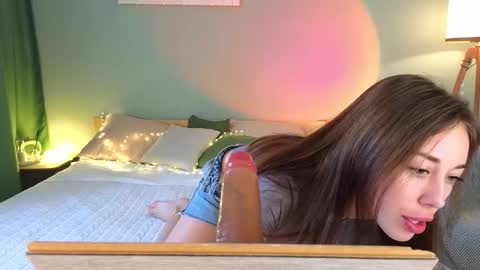 Kate online show from March 21, 7:47 am