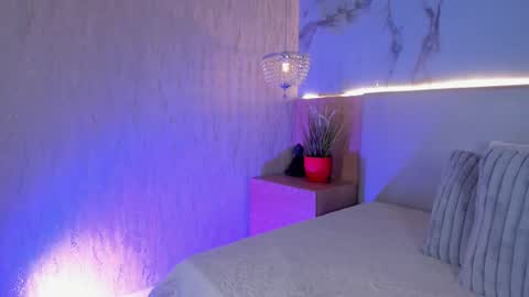 Snapshot of _valeryysmith_ chatting on September 20, 4:37 am Valery online show from September 20, 4:37 am