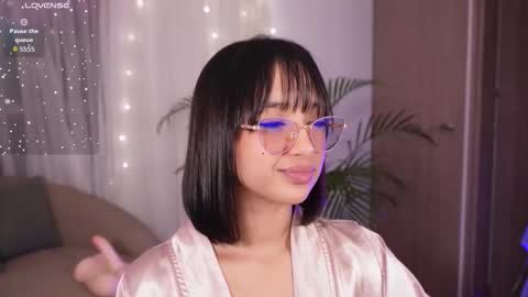 Snapshot of _victoria_florez chatting on October 10, 12:38 am VICTORIA online show from October 10, 12:38 am