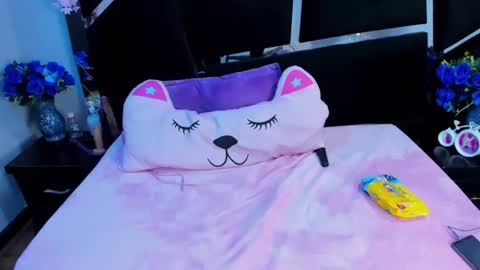 _violeta_18 online show from September 23, 3:55 am