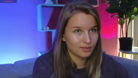 _watchmesmile_ online show from May 21, 3:57 am