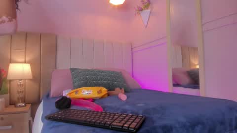 _wendy_x online show from September 19, 11:36 am