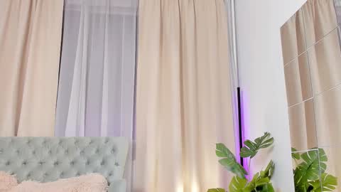 Maria online show from February 18, 5:18 am