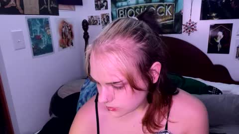 Snapshot of _xxalexx chatting on October 3, 2:53 am _xxalexx online show from October 3, 2:53 am