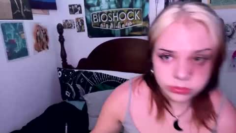 Snapshot of _xxalexx chatting on September 21, 2:37 am _xxalexx online show from September 21, 2:37 am