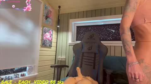 YourSecretCrush online show from March 1, 10:41 am