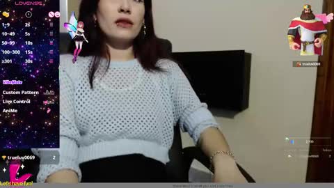 Yuyi online show from October 12, 1:42 am