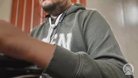 Sleepy owl online show from October 8, 8:31 am