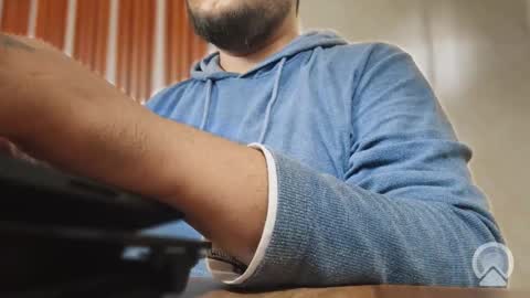 Sleepy owl online show from September 29, 7:29 am