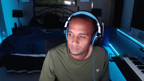 Snapshot of a4orce chatting on September 18, 2:37 am a4orce online show from September 18, 2:37 am