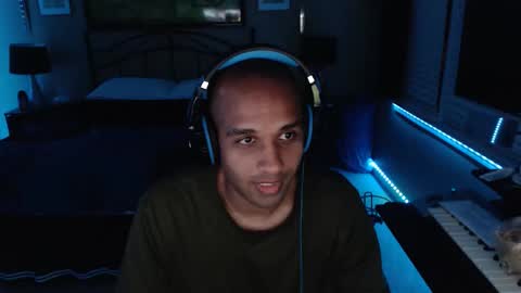 a4orce online show from March 6, 3:49 am