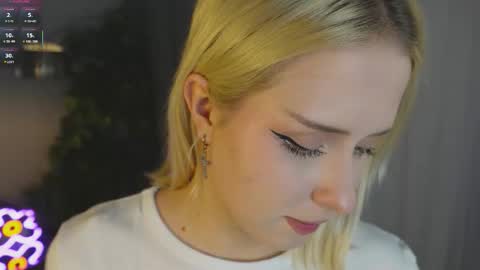 Molly online show from October 17, 3:16 pm