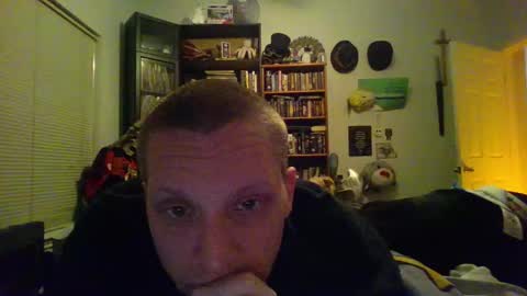 Snapshot of a_bored_dragon chatting on March 5, 3:18 am A Bored Dragon online show from March 5, 3:18 am