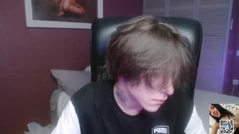 Kris Michael online show from December 19, 3:40 pm