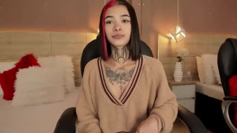 Luni  online show from February 2, 3:30 pm