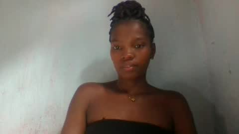 aadienne online show from May 14, 7:06 am