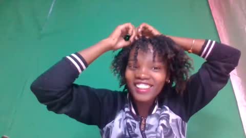 aadienne online show from May 21, 8:21 am