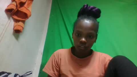 aadienne online show from May 11, 1:18 pm