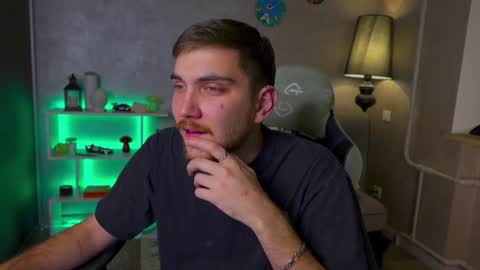 Alex online show from January 12, 3:17 am